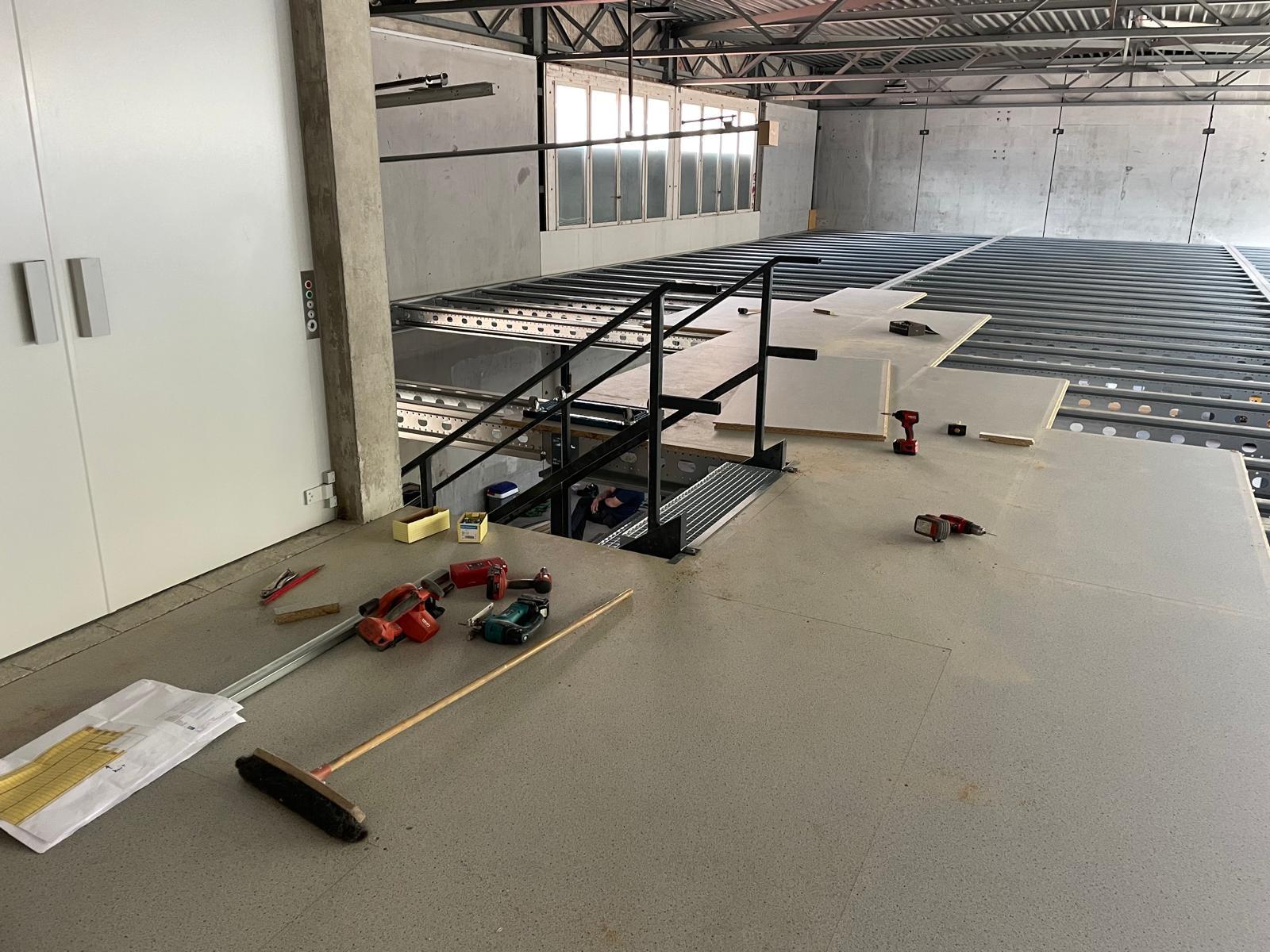 Mezzanine & metal carriers reference photo 9
